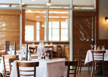 What Type of Restaurant Is It Best to Propose In?